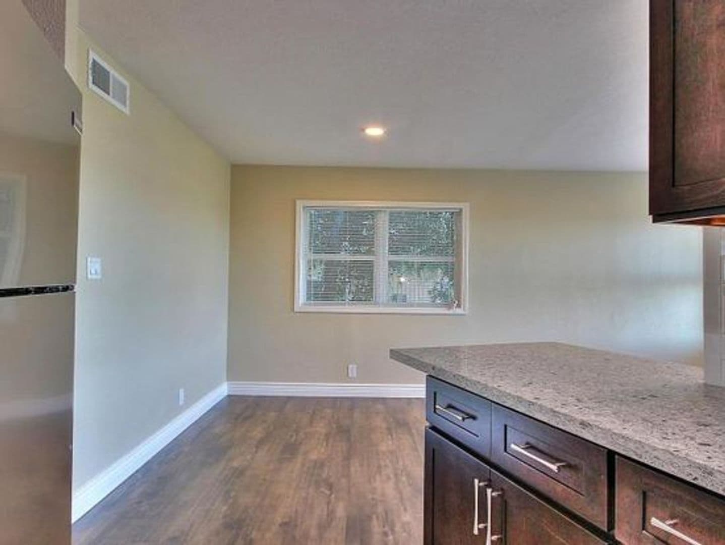 Martinez Apartment: 40 Carquinez Scenic Drive