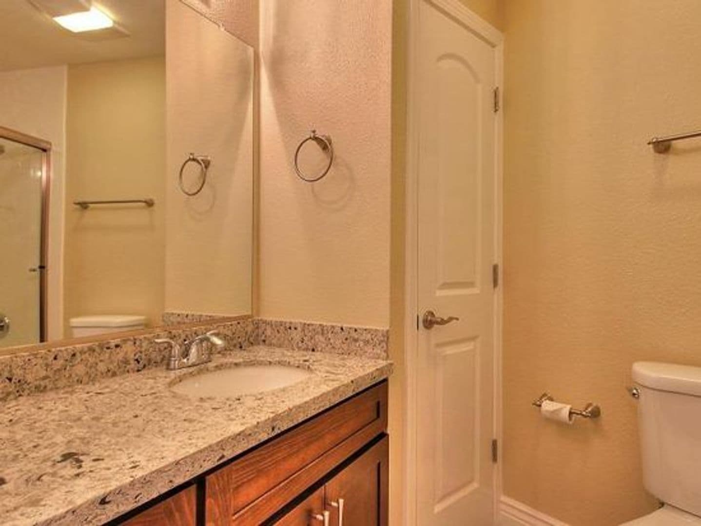 Martinez Apartment: 40 Carquinez Scenic Drive