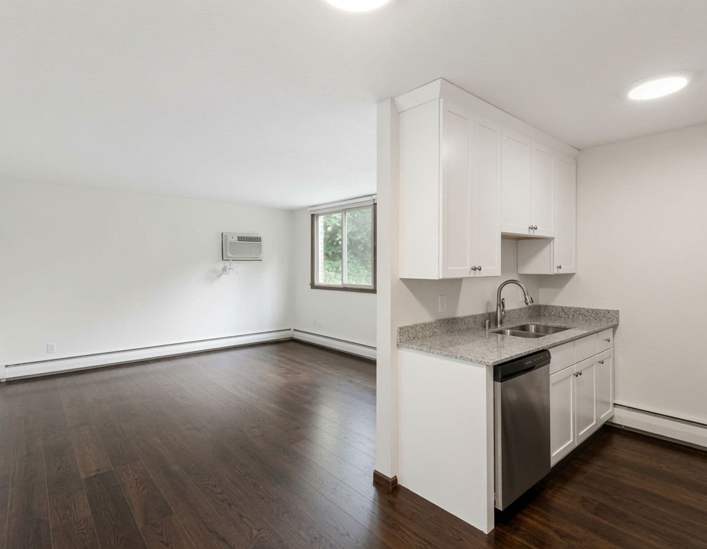 Minneapolis Apartment: 3708 West 32nd Street