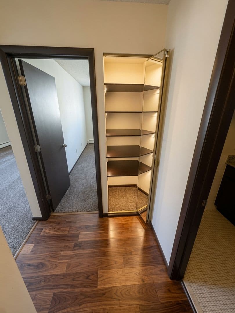 Minneapolis Apartment: 3708 West 32nd Street