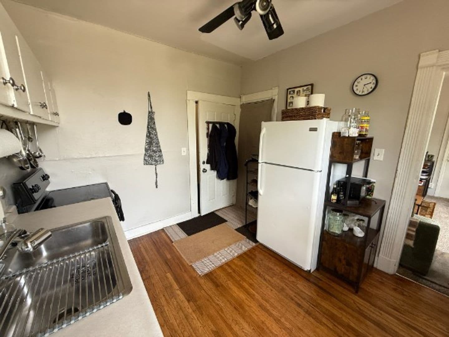 St. Paul Apartment: 272 Prescott Street