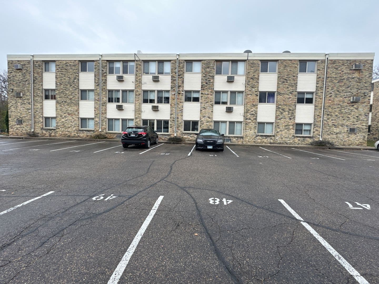 Minneapolis Apartment: 3708 West 32nd Street