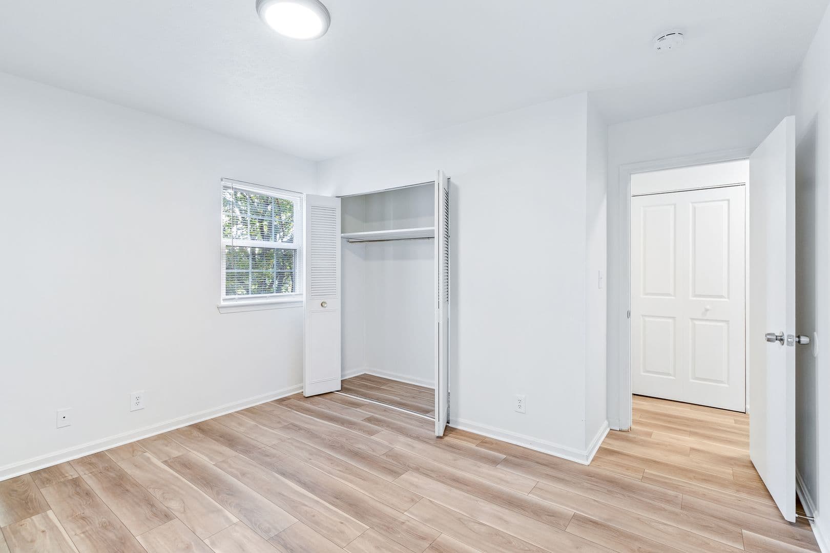 Louisville Apartment: 4203 Foreman Ln
