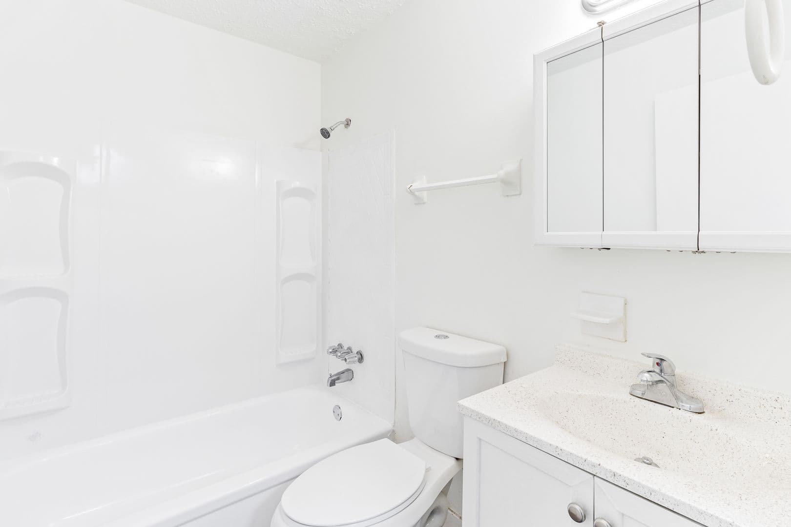 Louisville Apartment: 4203 Foreman Ln