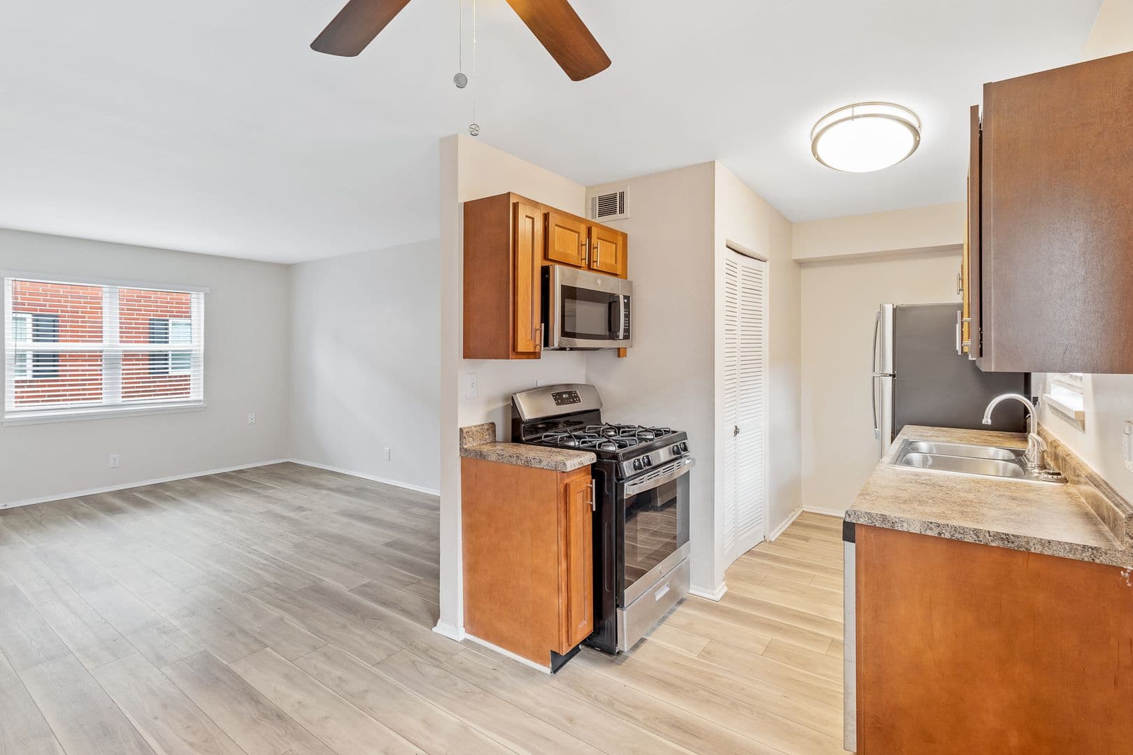 Louisville Apartment: 630 E Kentucky St.