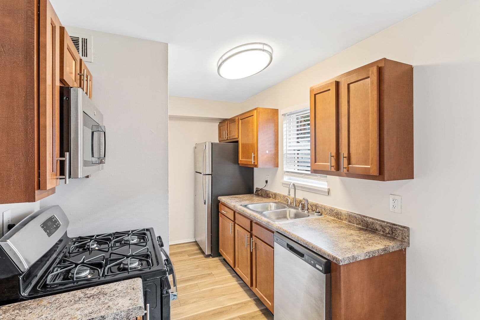 Louisville Apartment: 630 E Kentucky St.