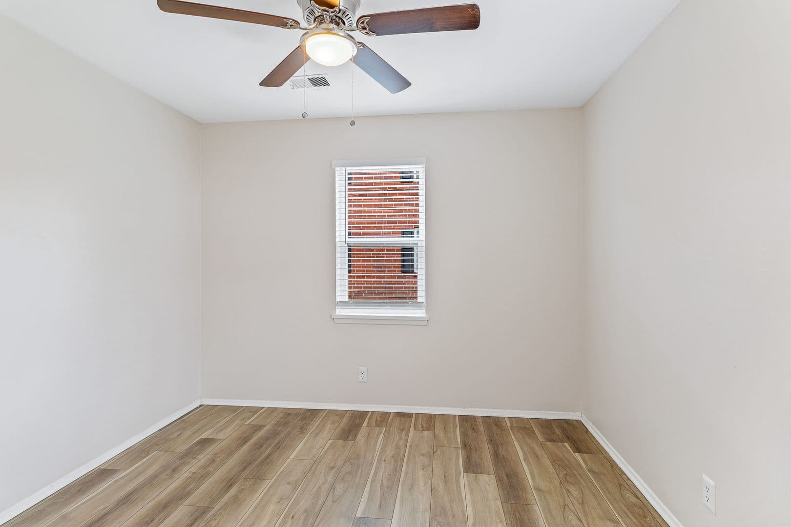 Louisville Apartment: 630 E Kentucky St.
