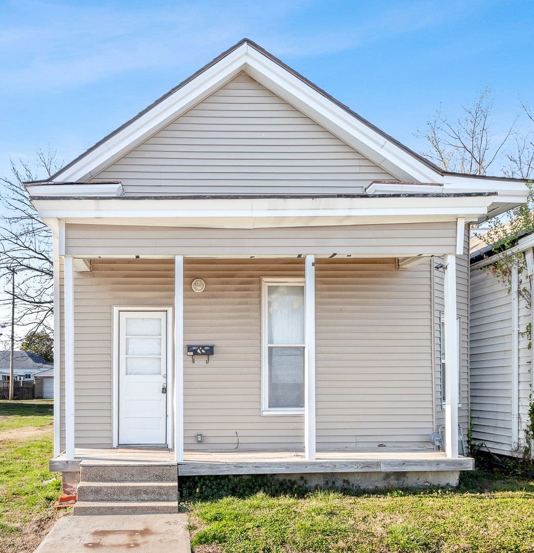New Albany House: 1611 King St.