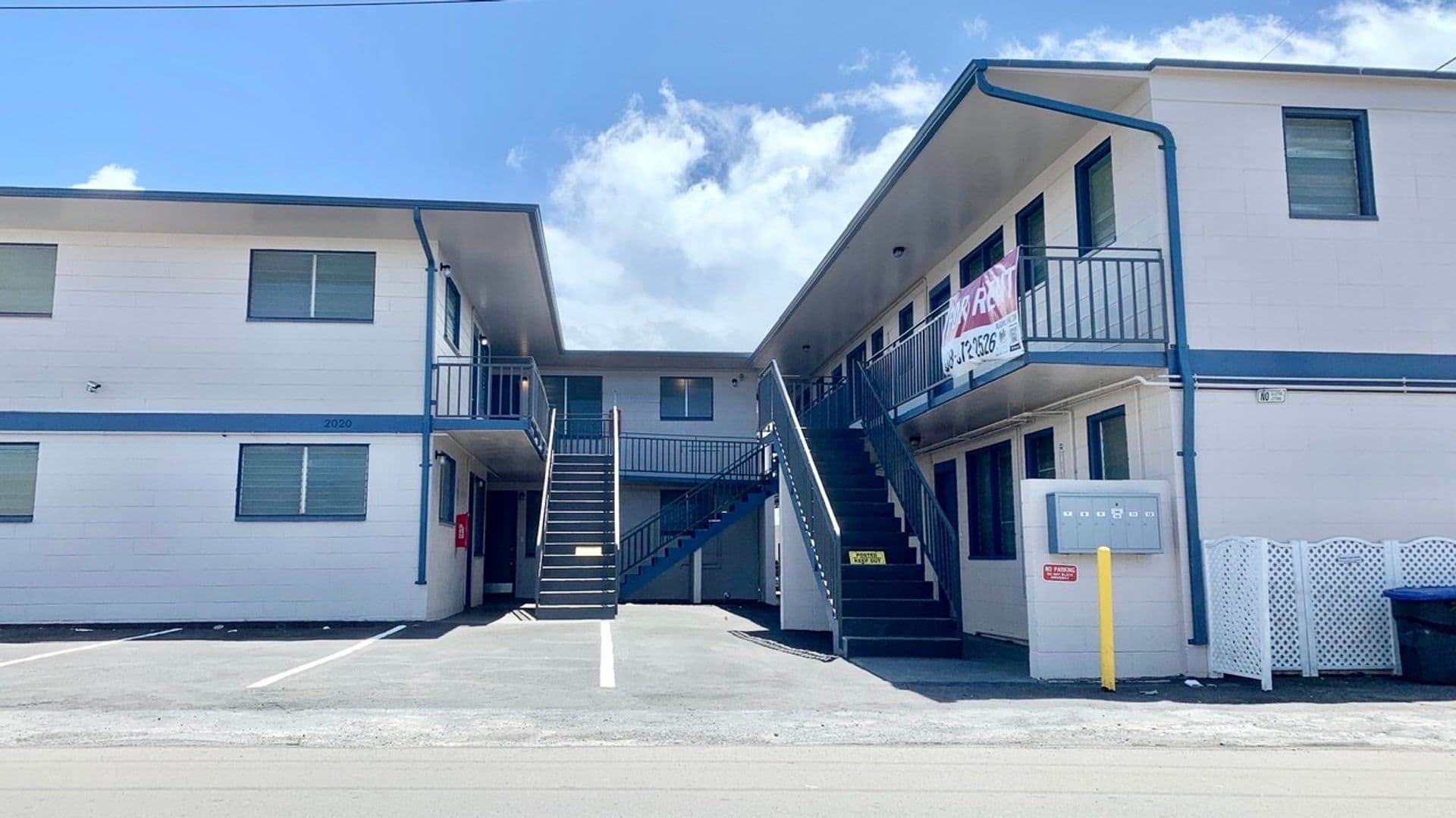 Honolulu Apartment: 2020 Waterhouse St.
