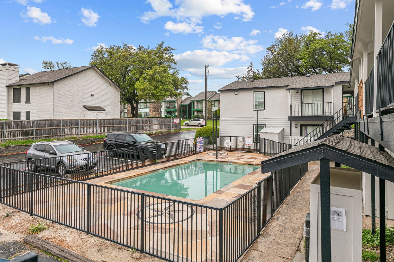 Dallas Apartment: 13266 Emily Rd