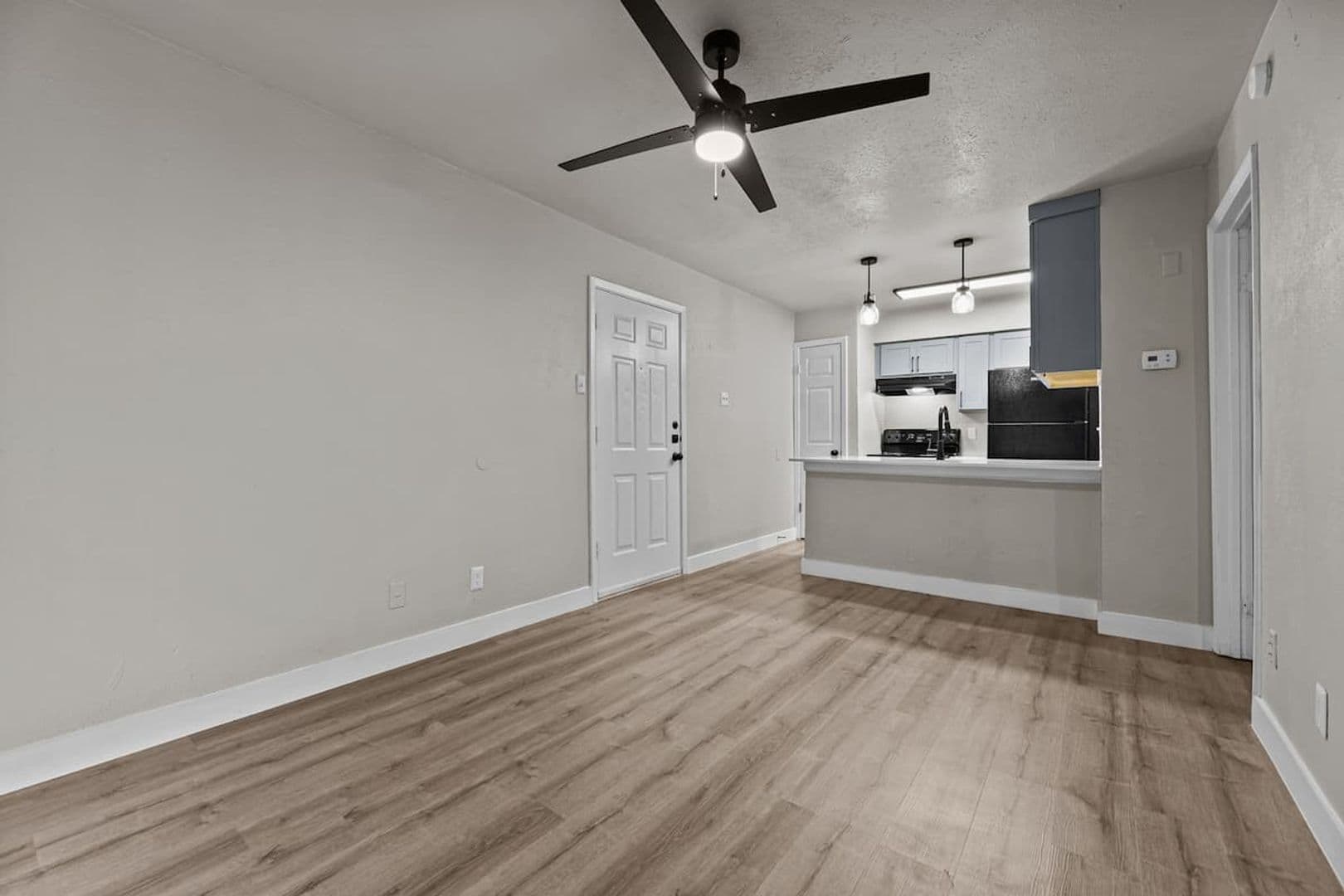 Dallas Apartment: 13266 Emily Rd