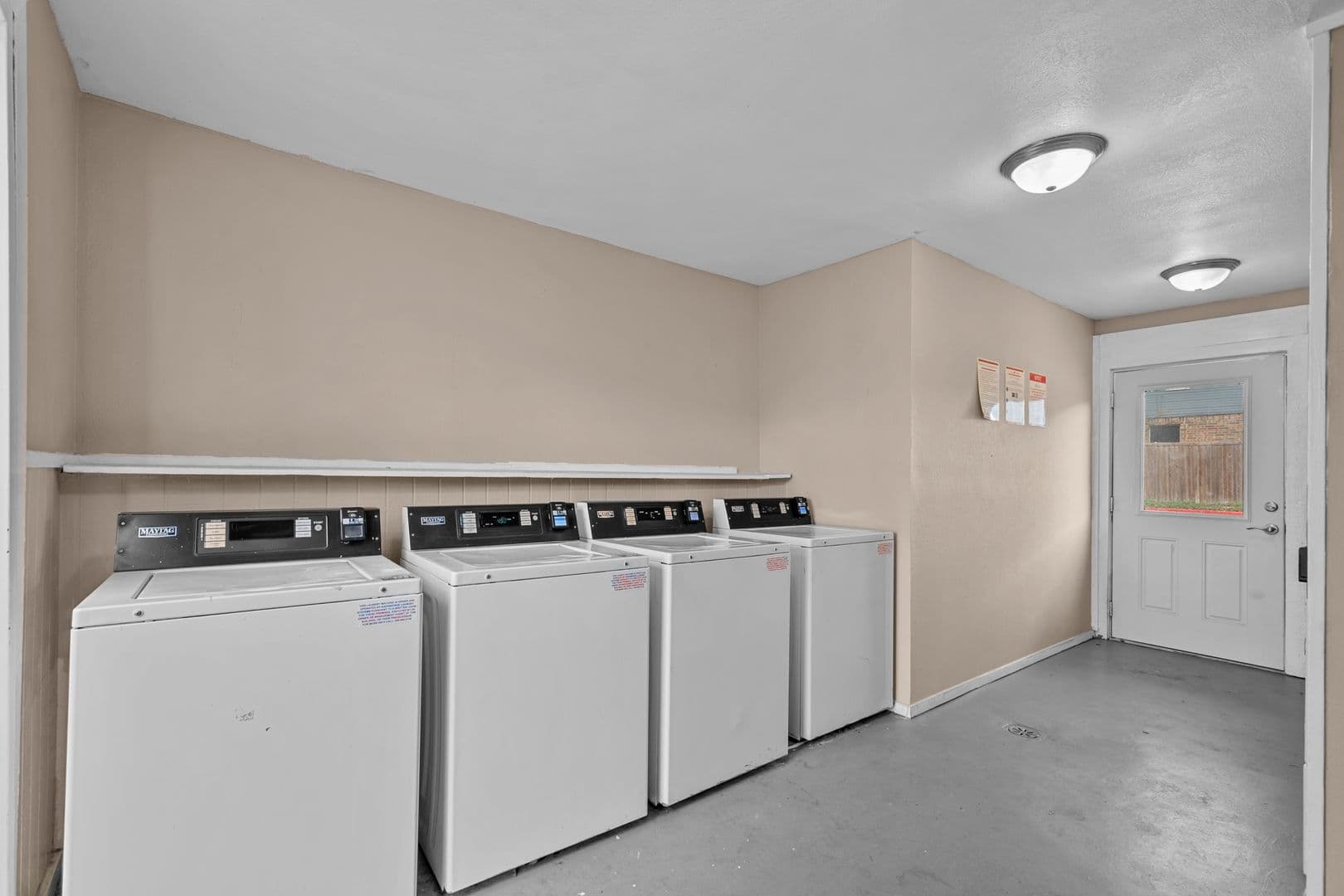 Mansfield Apartment: 1300 E Dallas St.