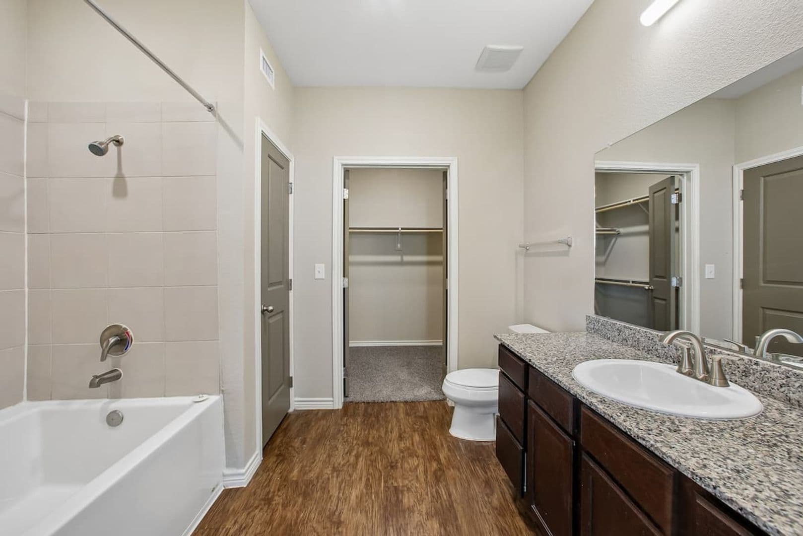 Midlothian Apartment: 2991 Lakeside Drive