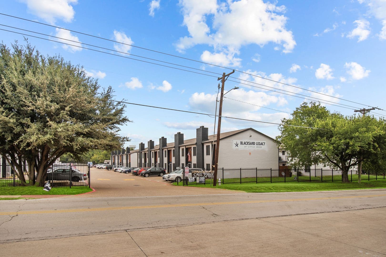 Cedar Hill Apartment: 151 East Little Creek Road