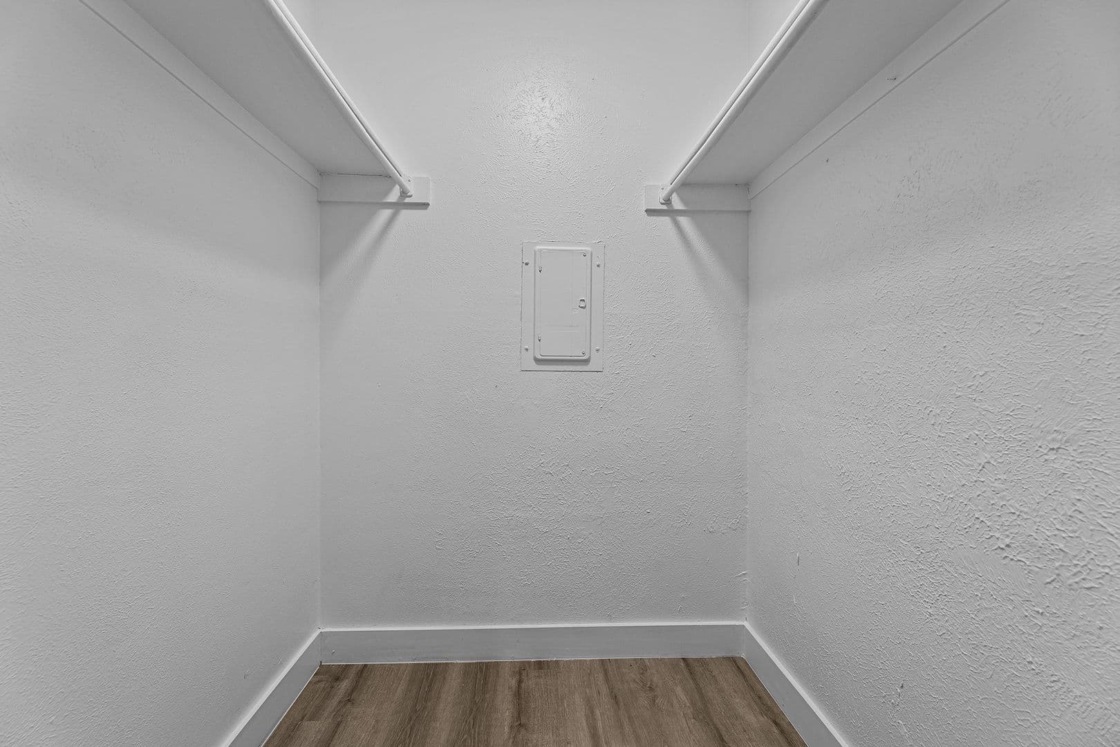 Dallas Apartment: 13266 Emily Rd