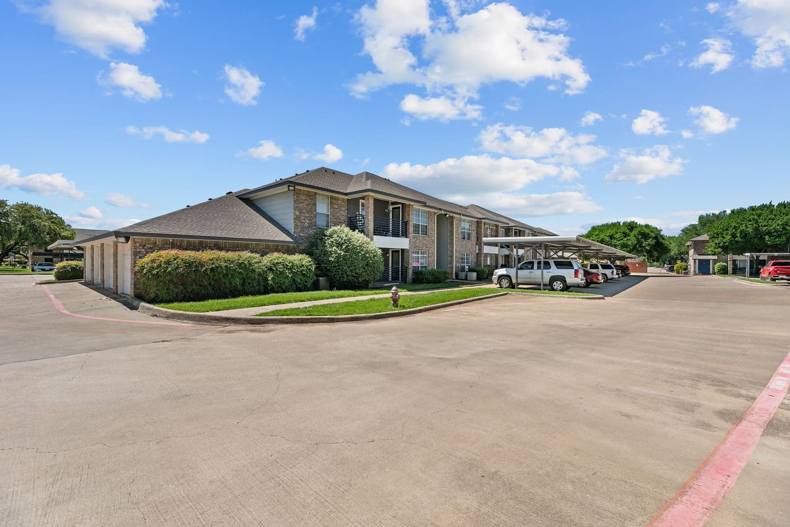 Midlothian Apartment: 170 Henderson Street