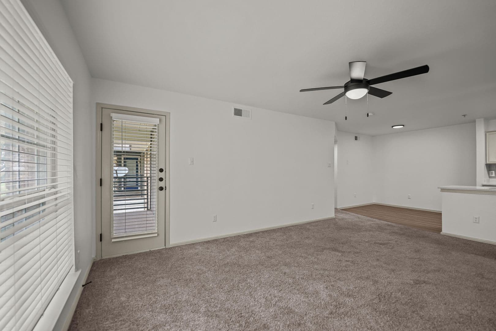 Midlothian Apartment: 170 Henderson Street