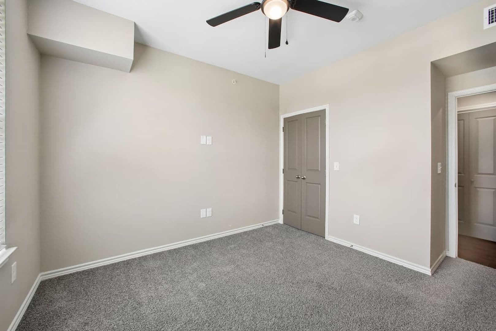 Midlothian Apartment: 2991 Lakeside Drive
