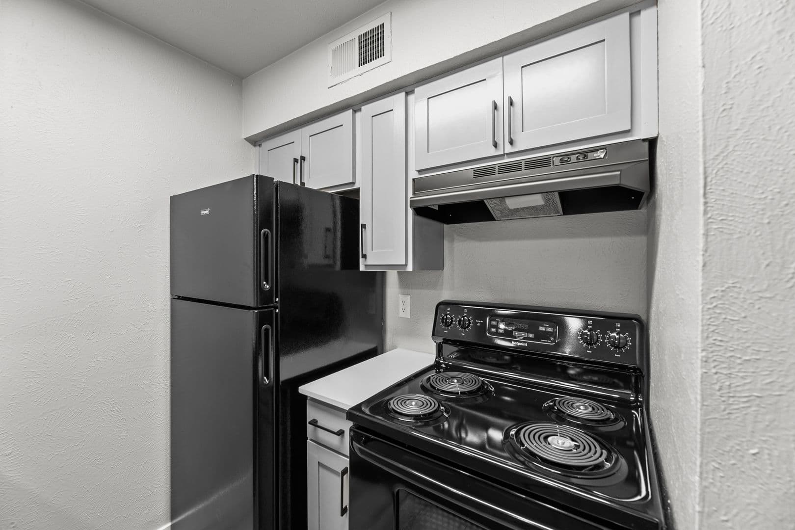 Dallas Apartment: 13266 Emily Rd