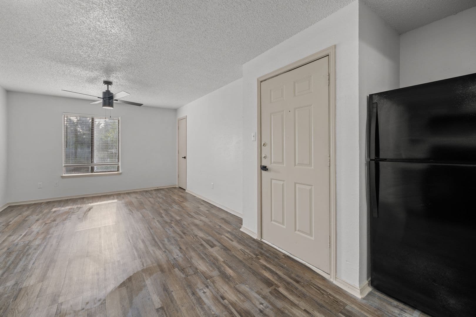Cedar Hill Apartment: 151 East Little Creek Road