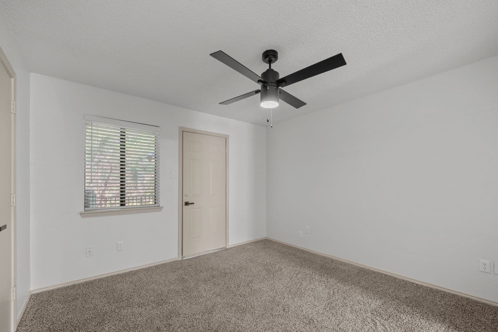 Cedar Hill Apartment: 151 East Little Creek Road