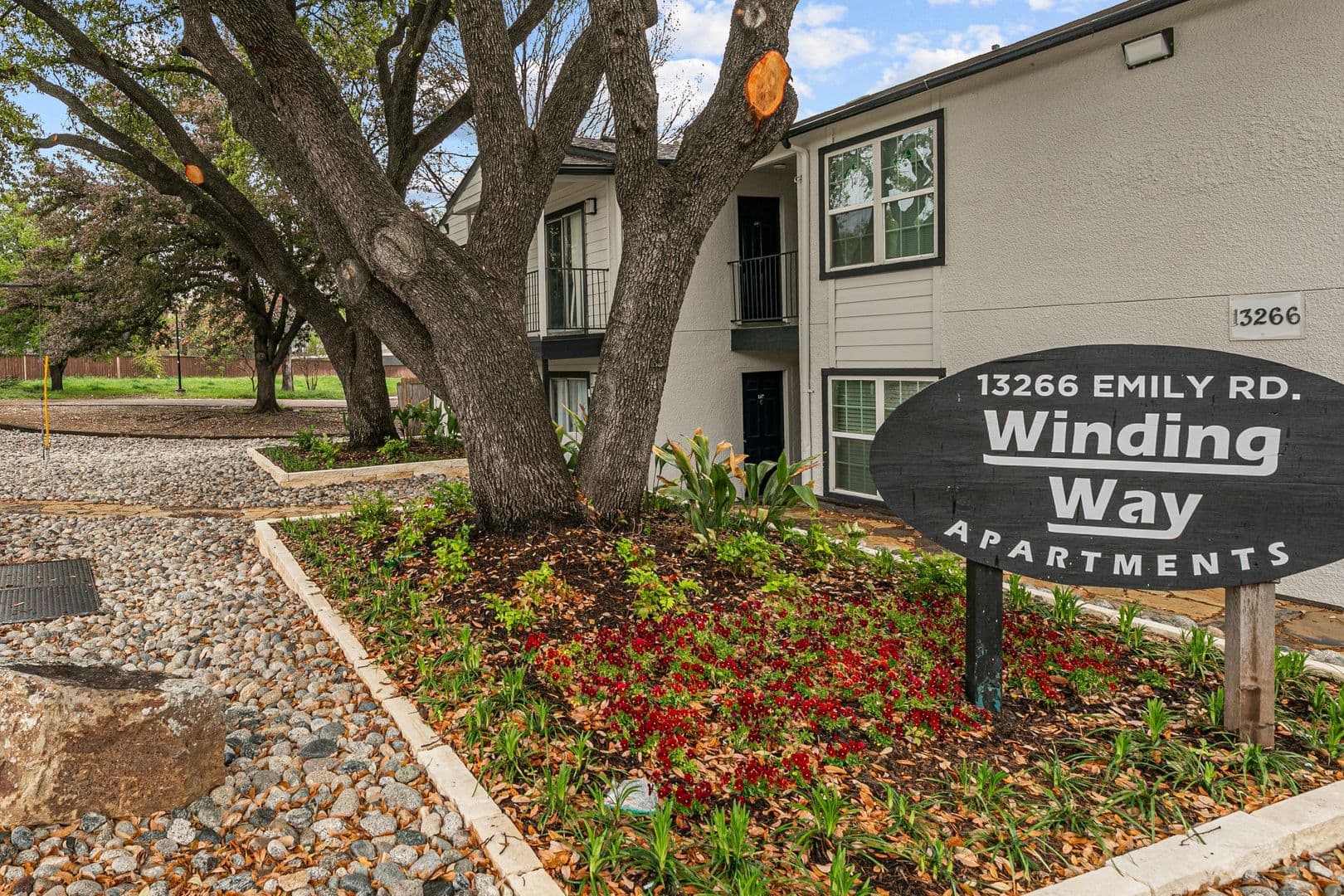 Dallas Apartment: 13266 Emily Rd