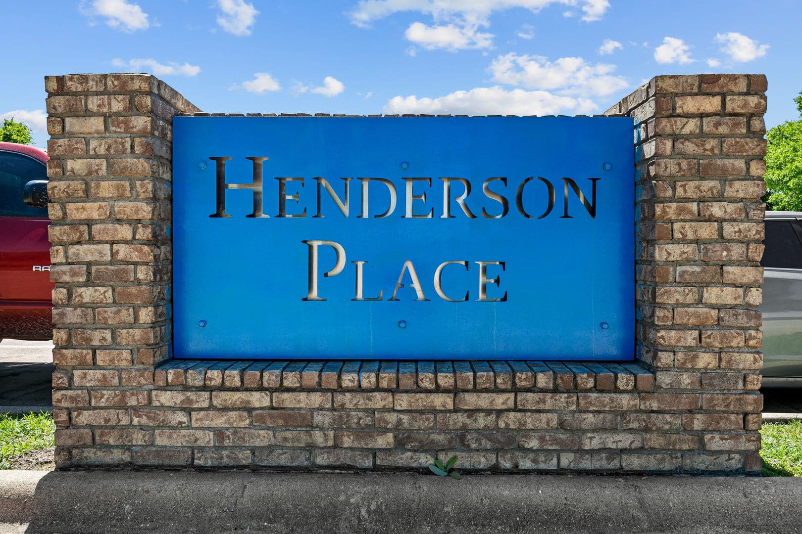 Midlothian Apartment: 170 Henderson Street