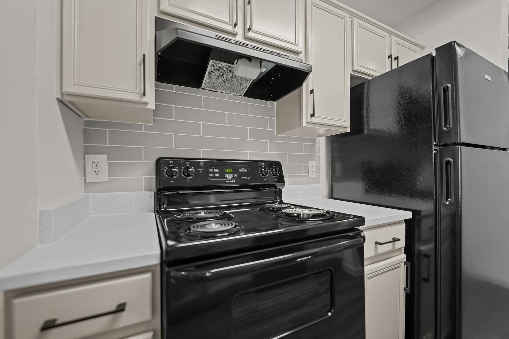 Midlothian Apartment: 170 Henderson Street
