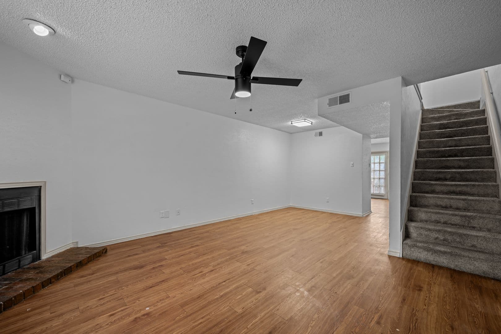 Cedar Hill Apartment: 151 East Little Creek Road