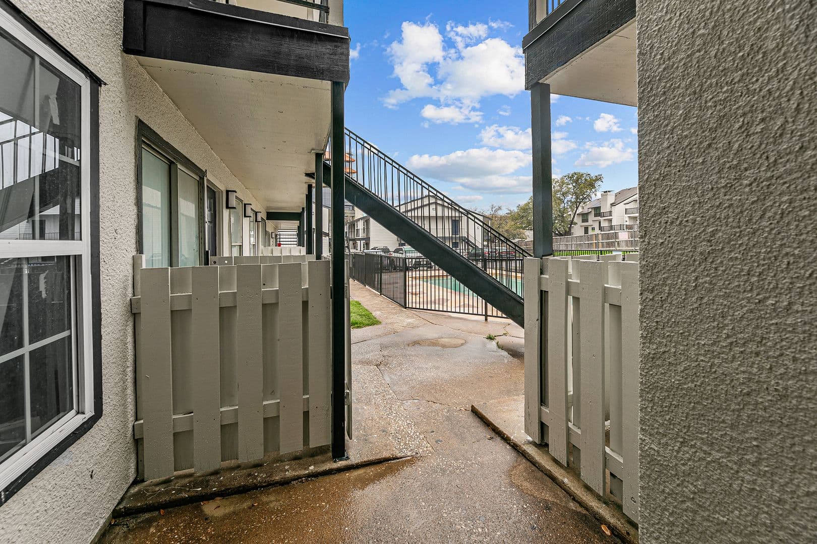 Dallas Apartment: 13266 Emily Rd