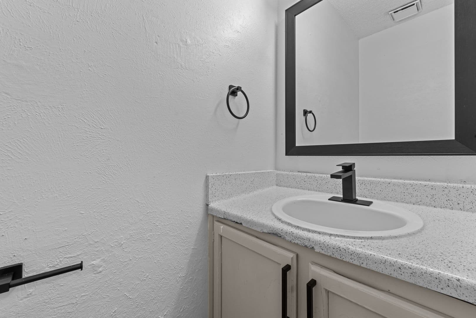 Cedar Hill Apartment: 151 East Little Creek Road