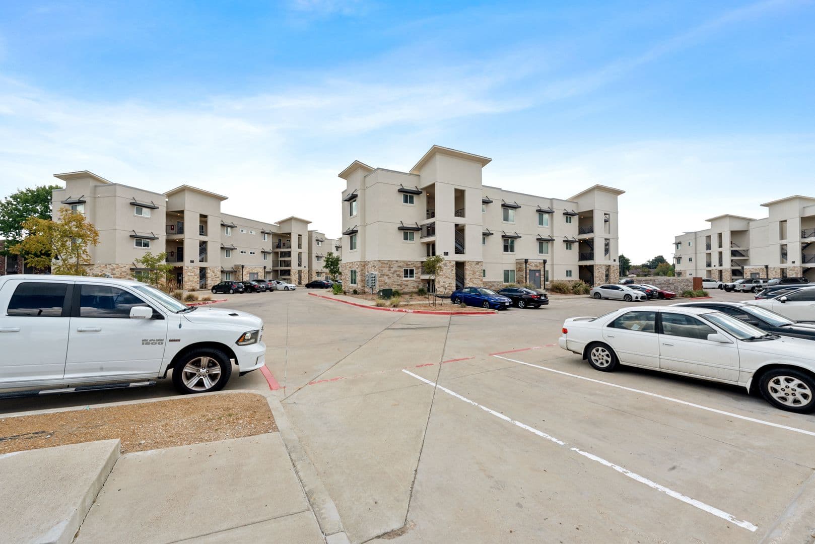 Ennis Apartment: 1101 Biloxi Drive