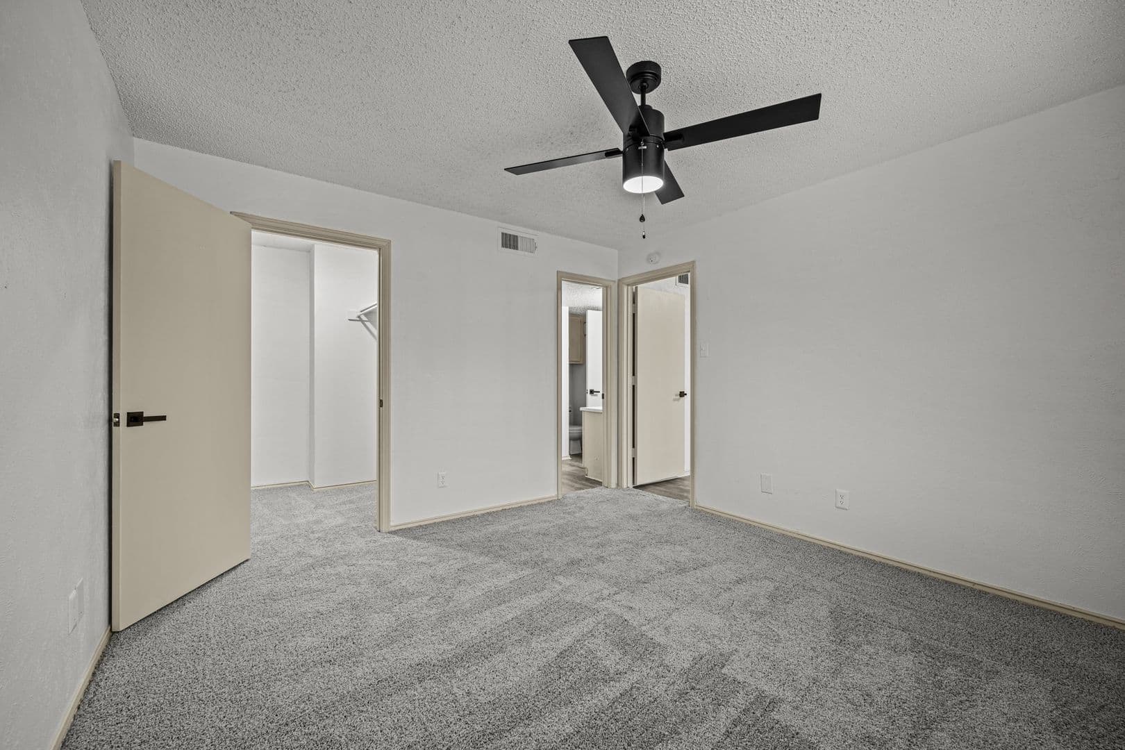 Cedar Hill Apartment: 151 East Little Creek Road