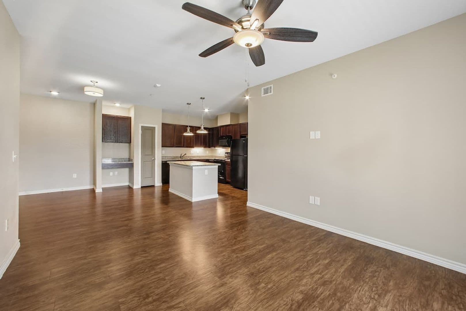 Midlothian Apartment: 2991 Lakeside Drive