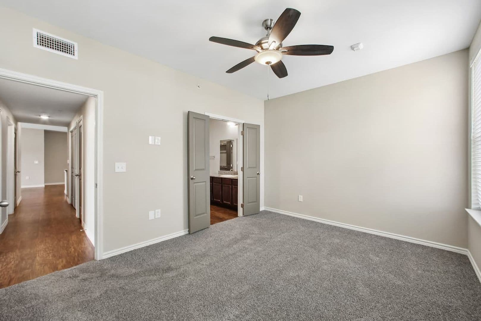 Midlothian Apartment: 2991 Lakeside Drive