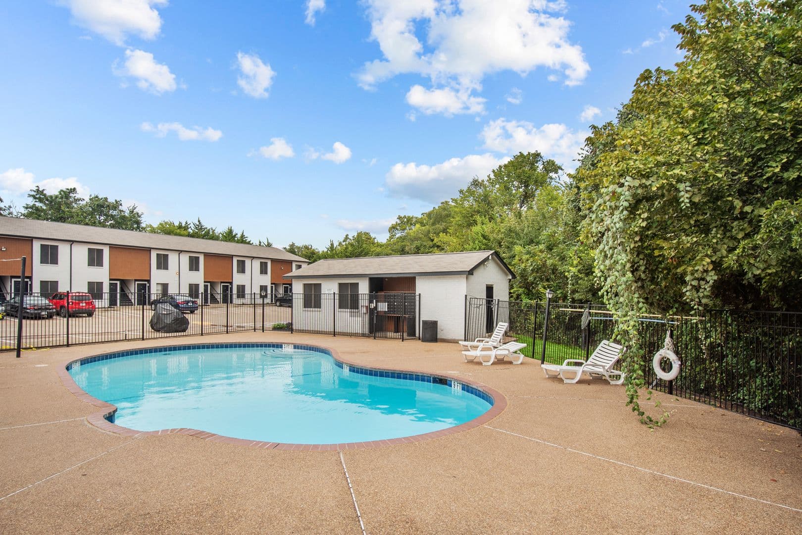 Cedar Hill Apartment: 151 East Little Creek Road