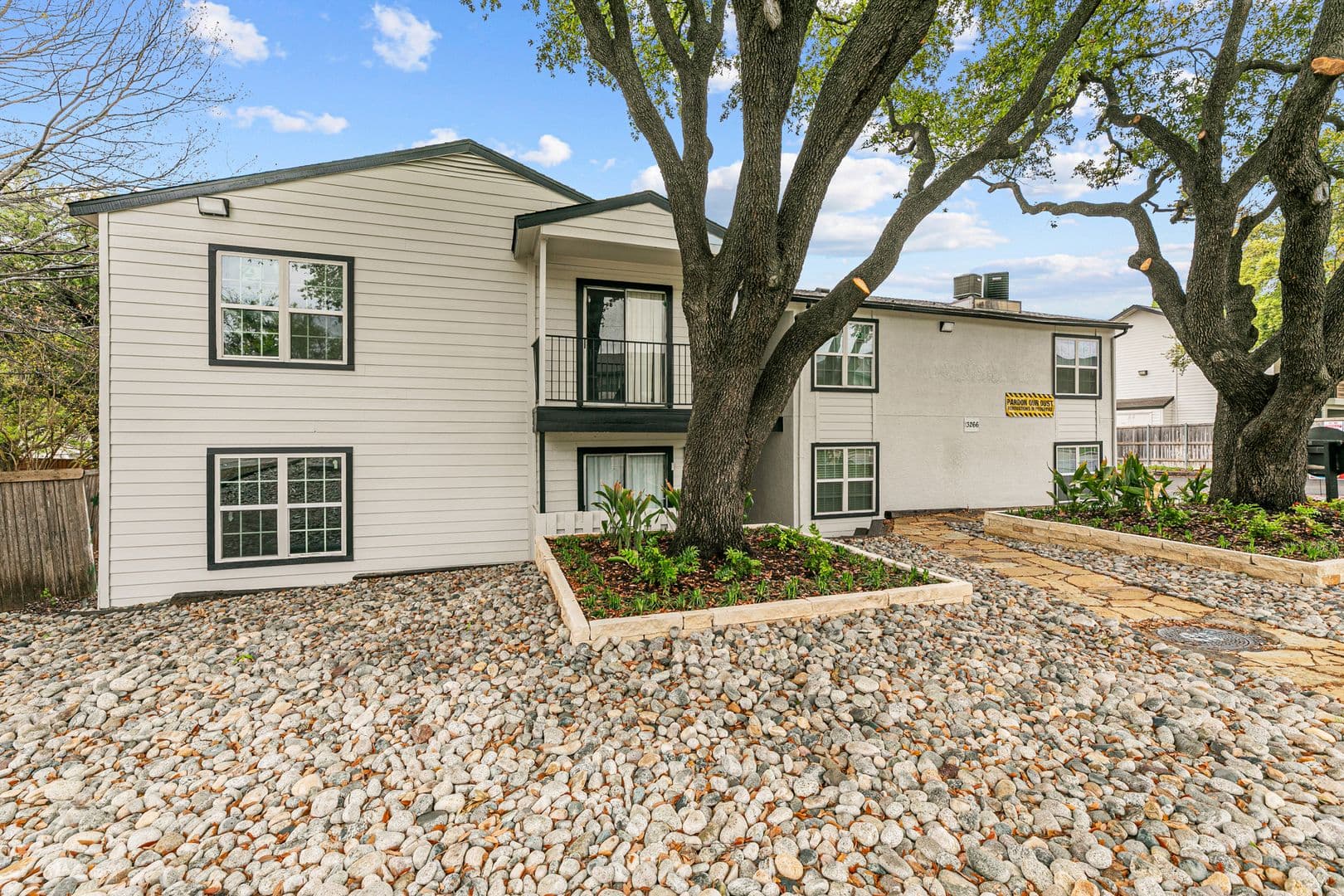 Dallas Apartment: 13266 Emily Rd