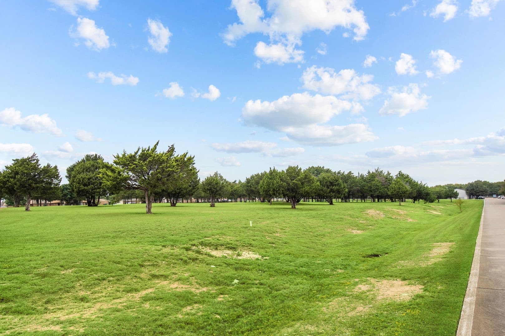Cedar Hill Apartment: 151 East Little Creek Road