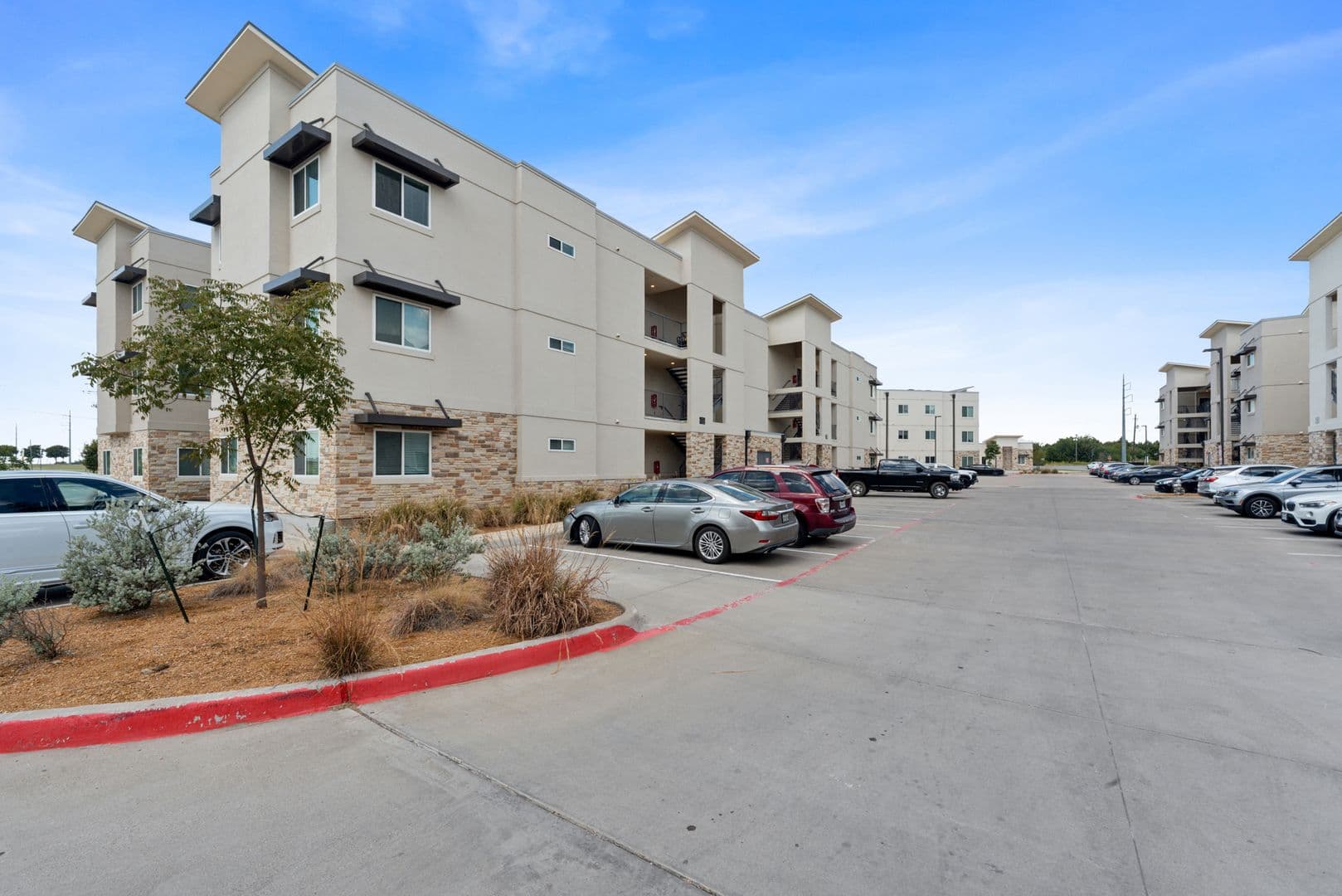 Ennis Apartment: 1101 Biloxi Drive