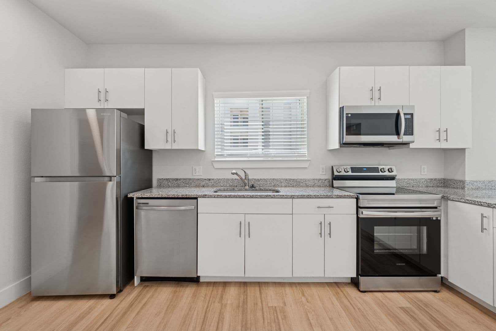 Ennis Apartment: 1101 Biloxi Drive