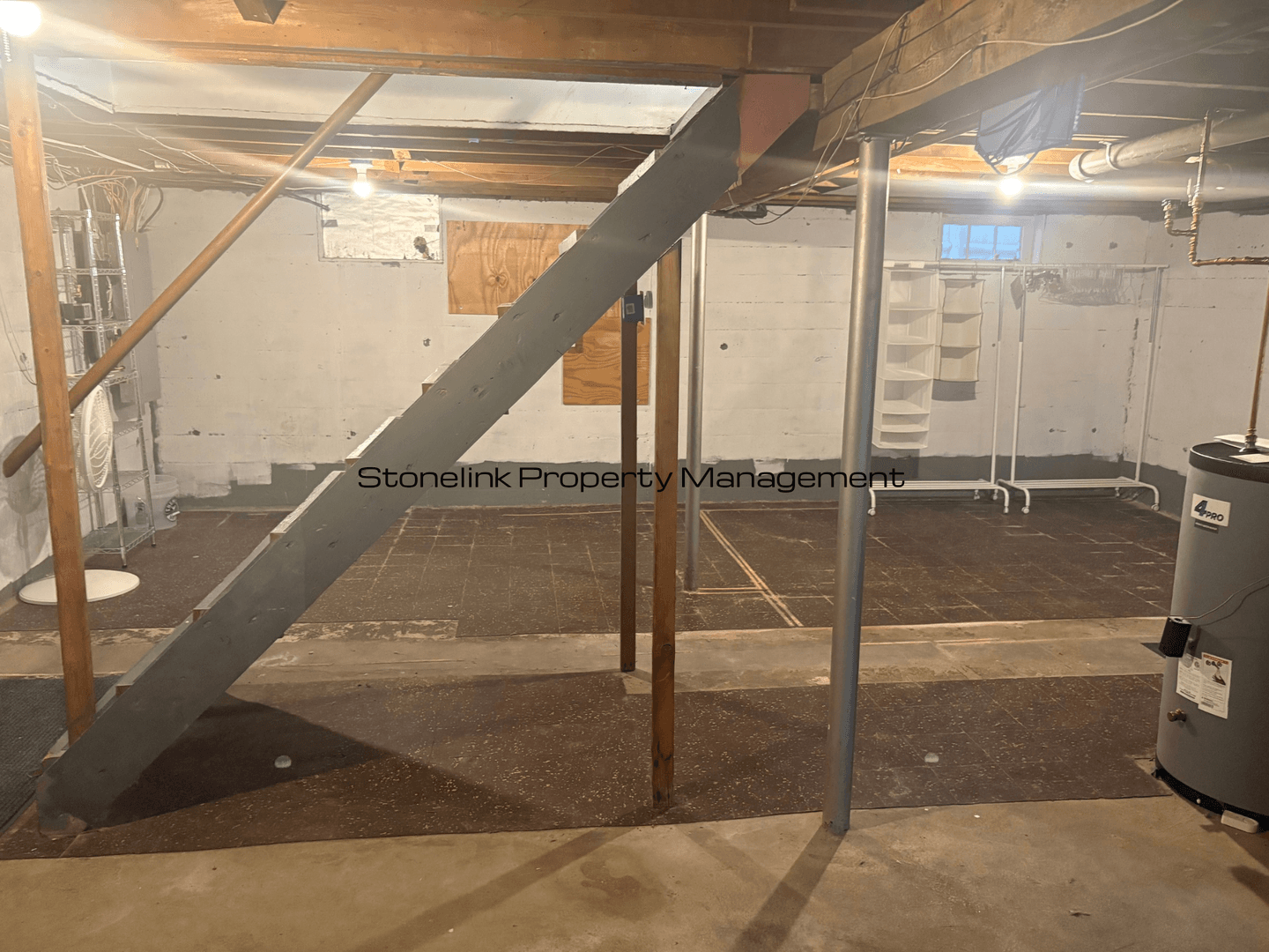 Pawtucket House: 80 Pollard Avenue
