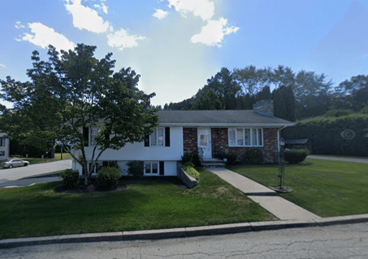 North Providence House: 2 Heritage Circle