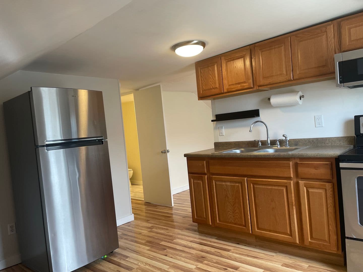 West Warwick Apartment: 16 Border Street