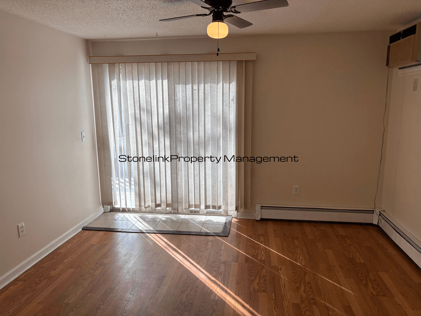 Providence Townhome: 104 Sisson Street