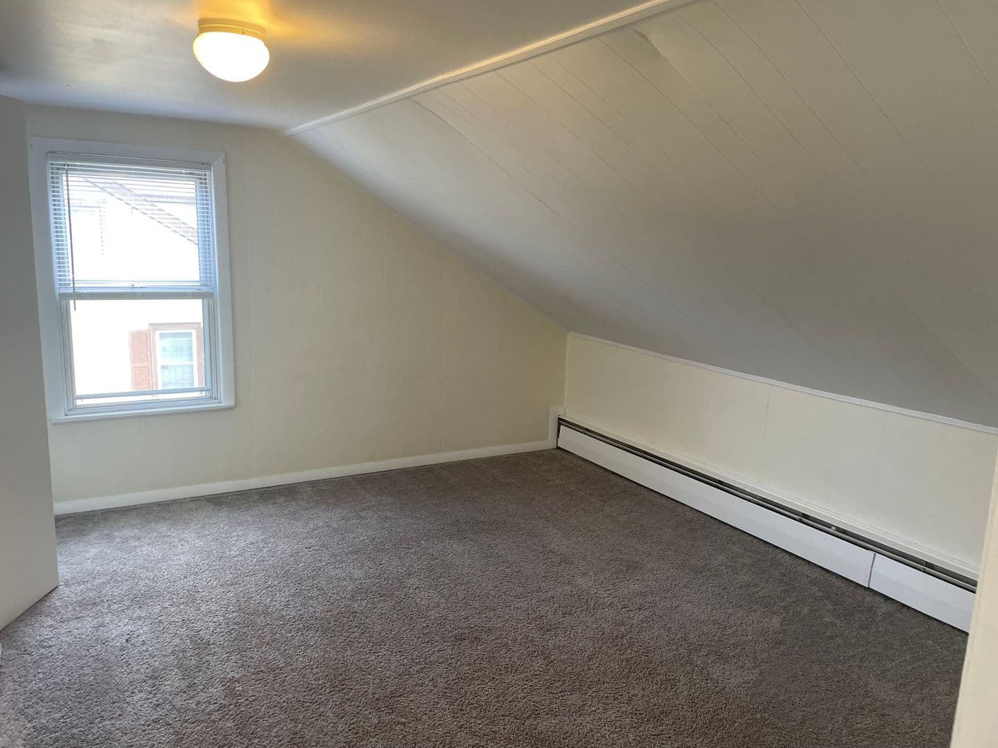 West Warwick Apartment: 16 Border Street