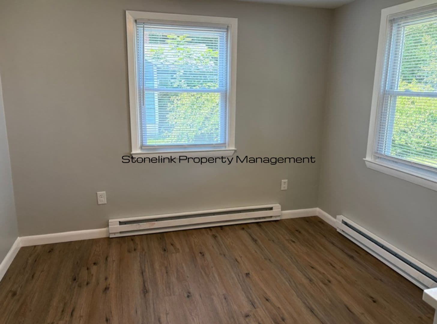 Warwick Apartment: 31 Studley Avenue