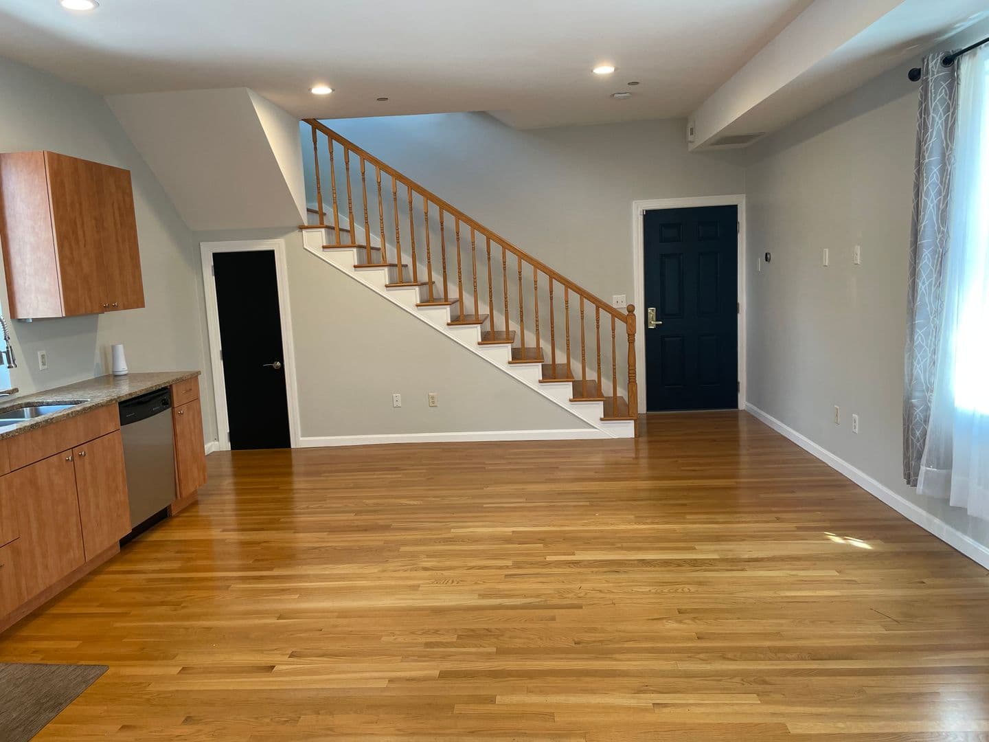 Providence House: 1488 Westminster Street