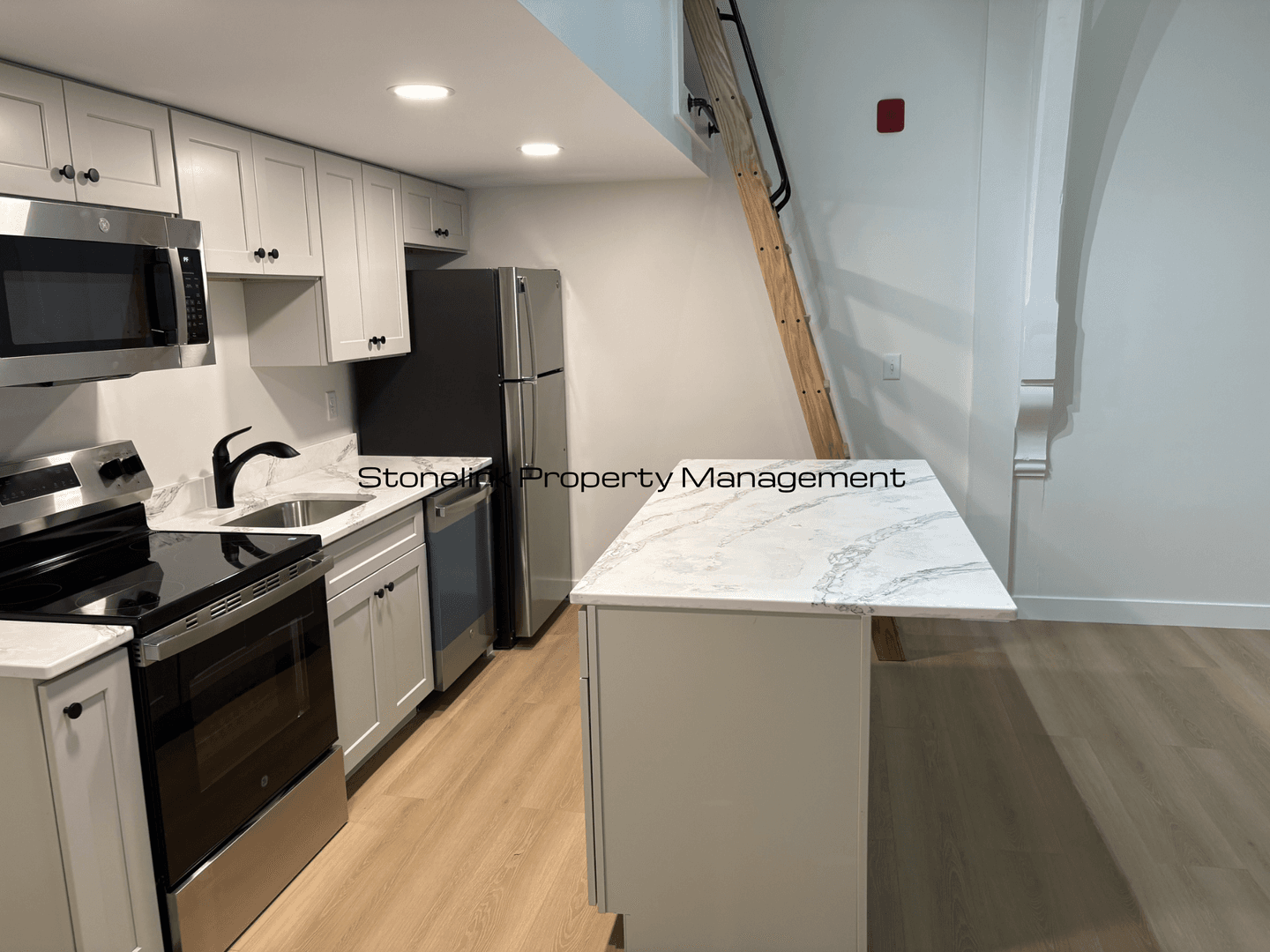 Providence Apartment: 265 Manton Avenue