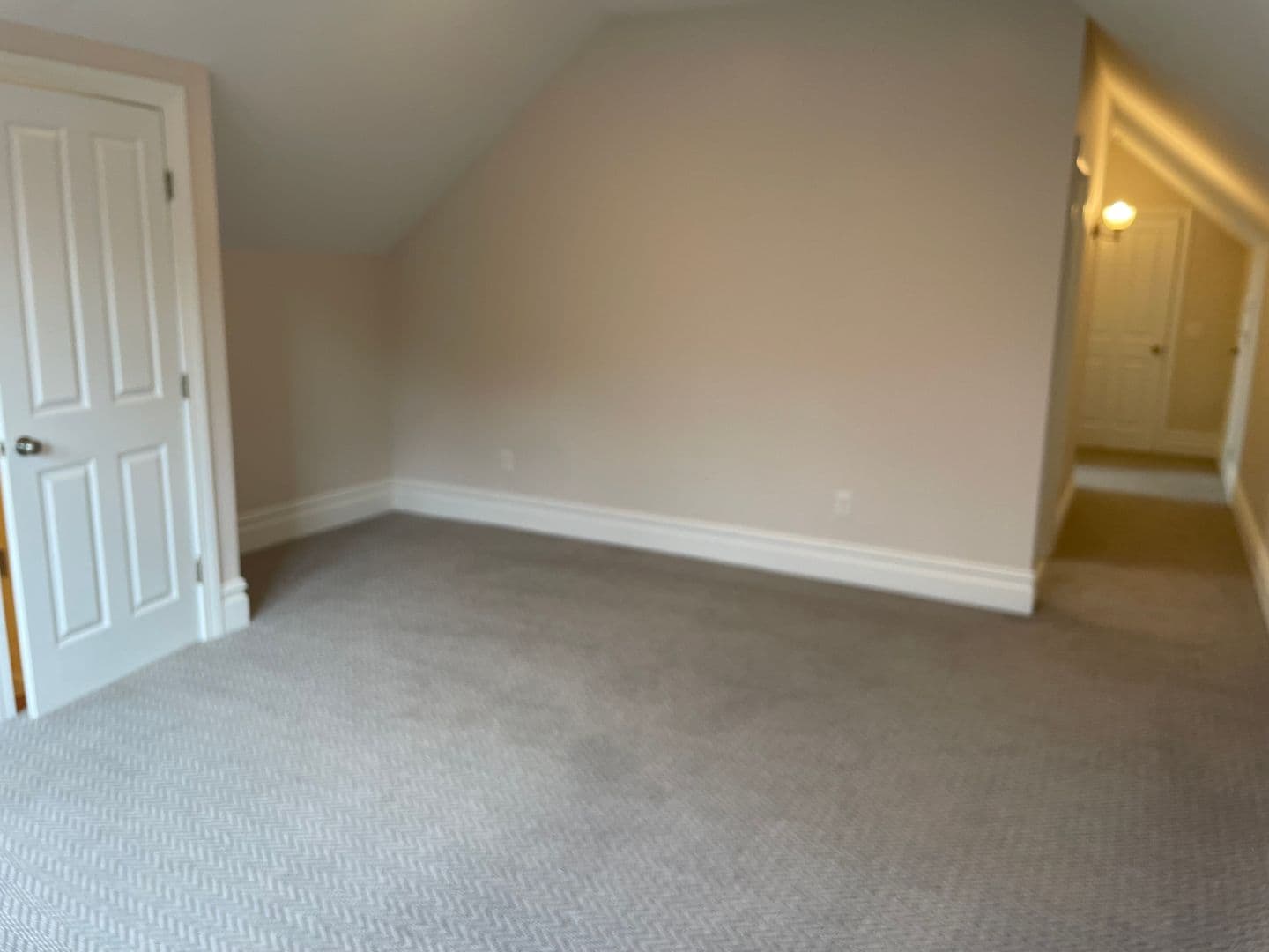 Providence Apartment: 27-29 Elmway Street