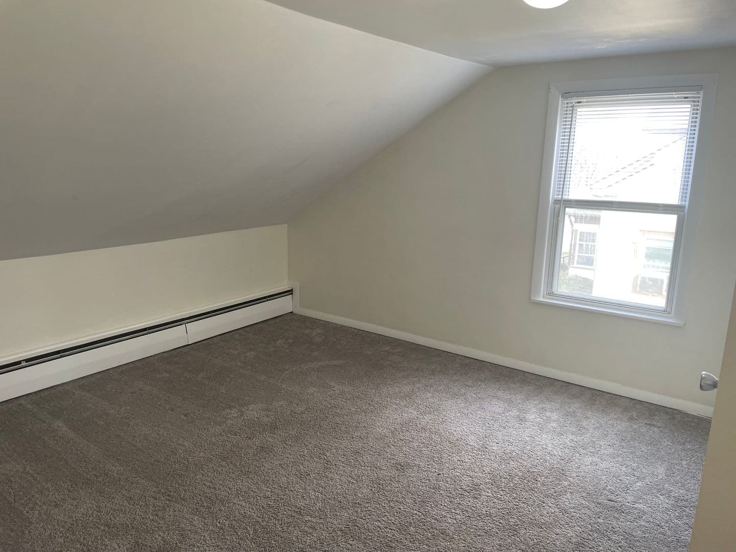 West Warwick Apartment: 16 Border Street